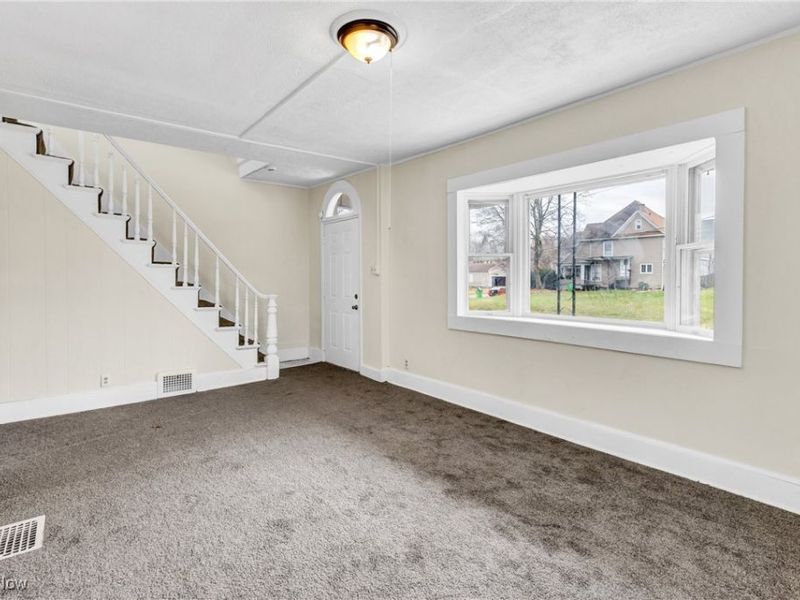 62 E Market Street, Alliance, OH 44601 Photo 7