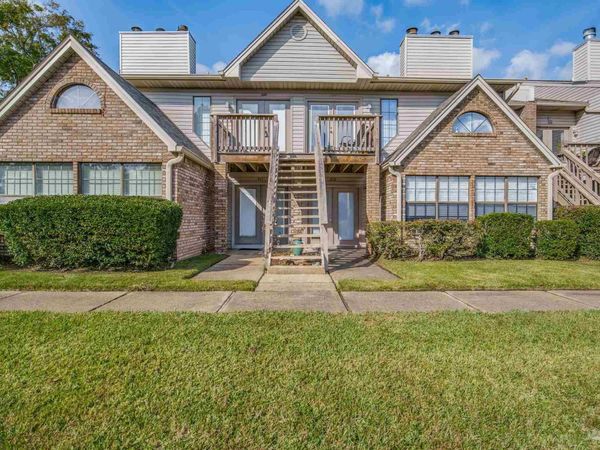 7150 Plantation Dr, Unit 222, Pensacola, FL 32504