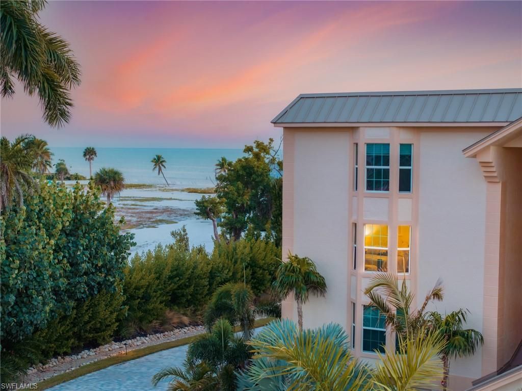 3131 W Gulf Dr, Unit 303, Sanibel, FL 33957 Photo