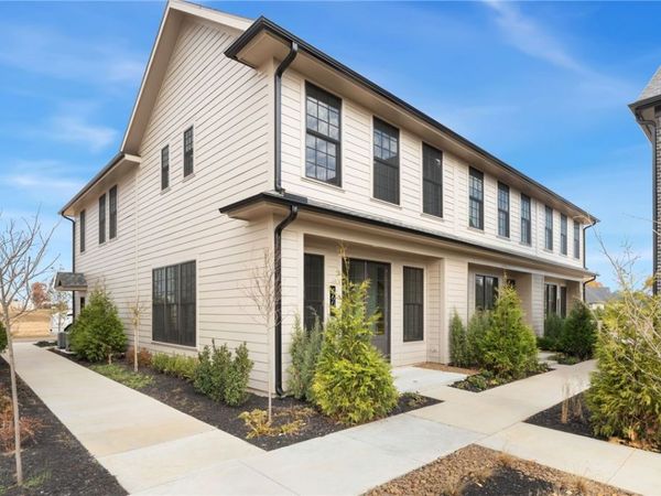 4603 S 47th Street, Rogers, AR 72758