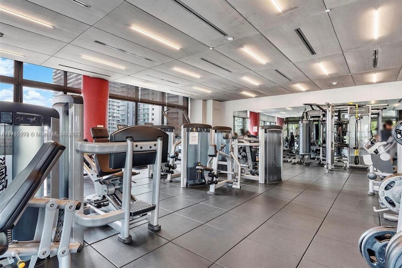 1080 Brickell Ave, Unit 3705, Miami, FL 33131 Photo