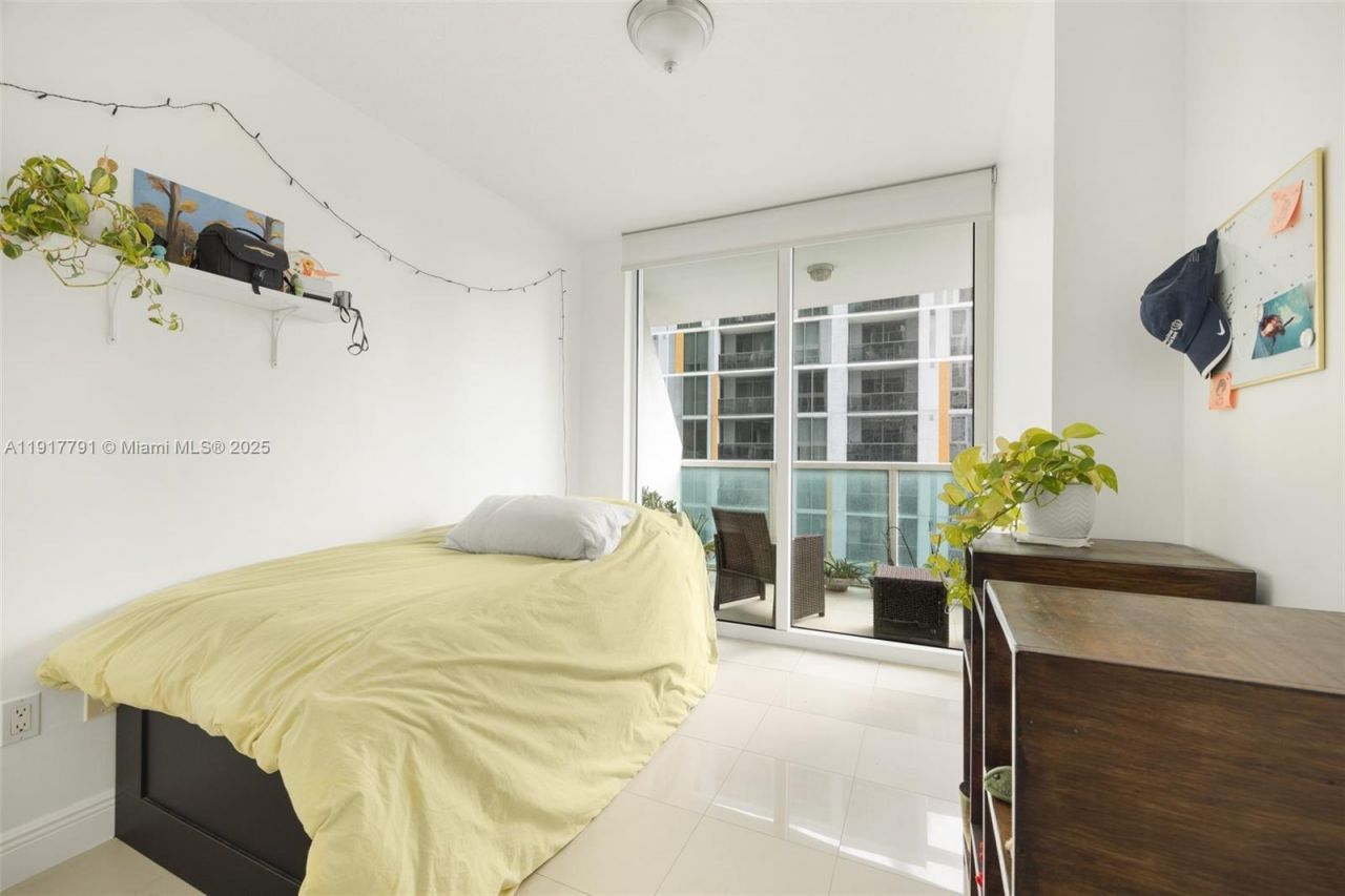 41 SE 5th St, Unit 1210, Miami, FL 33131 Photo