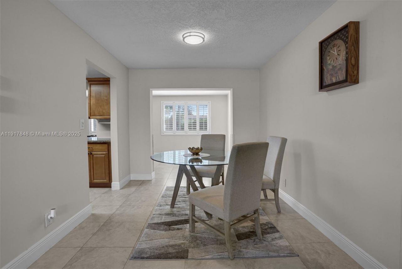 6880 NW 16th St, Margate, FL 33063 Photo