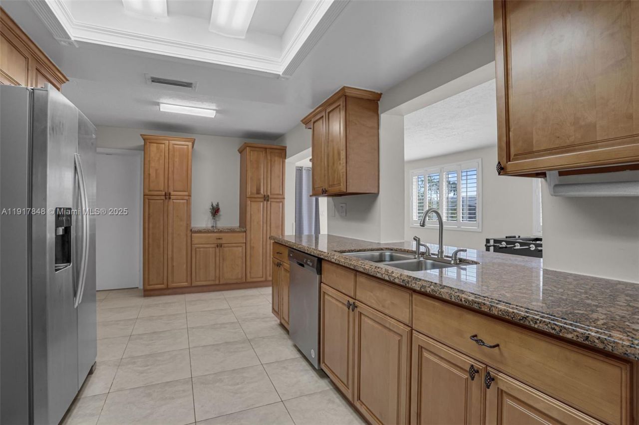 6880 NW 16th St, Margate, FL 33063 Photo