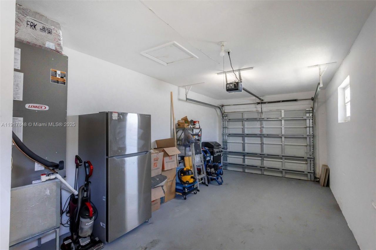 6880 NW 16th St, Margate, FL 33063 Photo