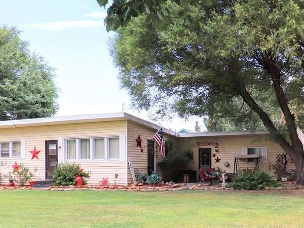 615 S Church Avenue, Olathe, CO 81425