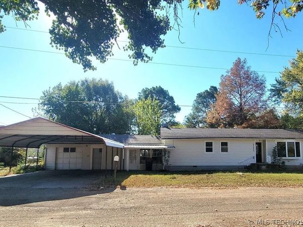 60405 E 252 Lane, Grove, OK 74344