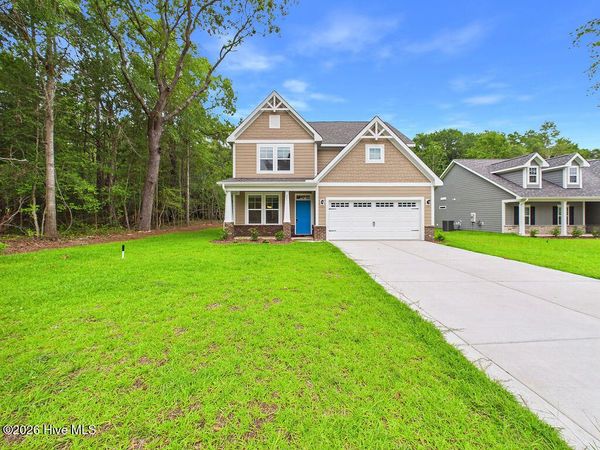 221 Telluride Court, Aberdeen, NC 28315