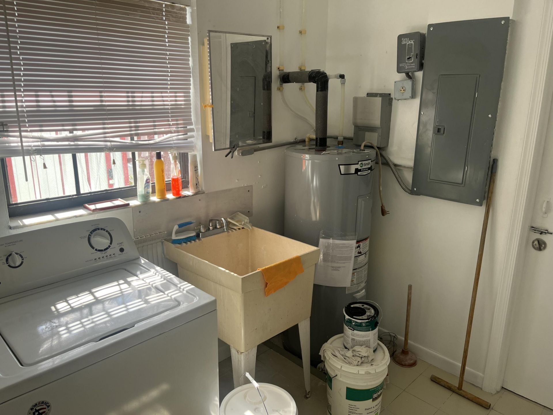 820 W Lakewood Road, West Palm Beach, FL 33405 Photo