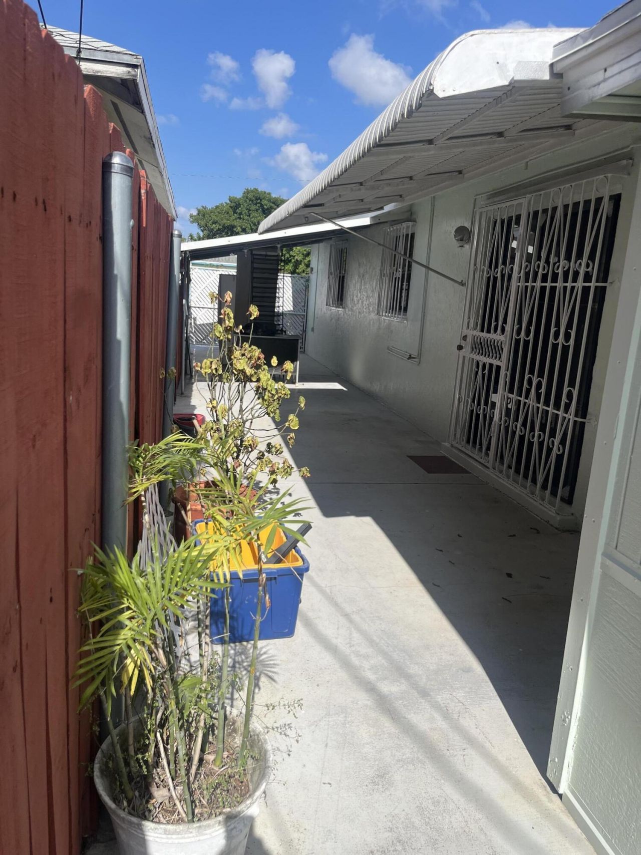 820 W Lakewood Road, West Palm Beach, FL 33405 Photo