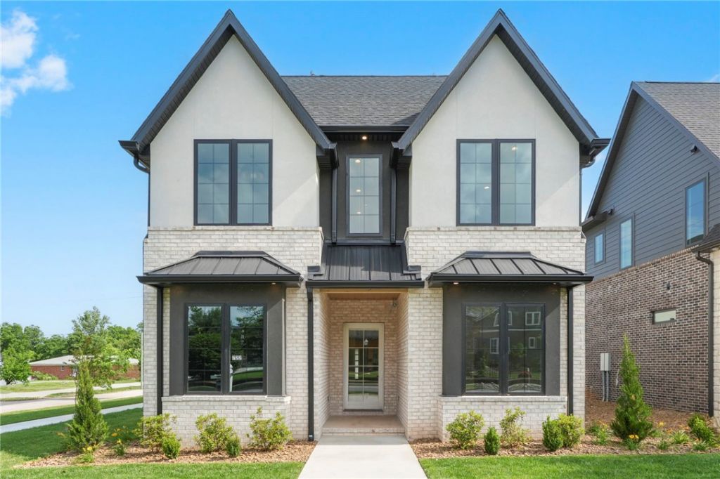 722 W Central Avenue, Bentonville, AR 72712 Main Photo