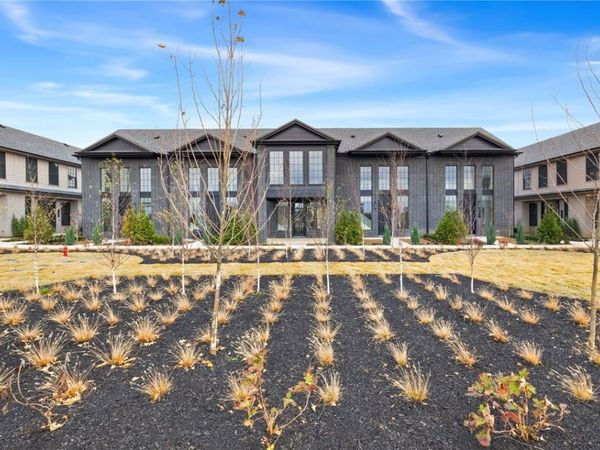 4613 S 47th Street, Rogers, AR 72758