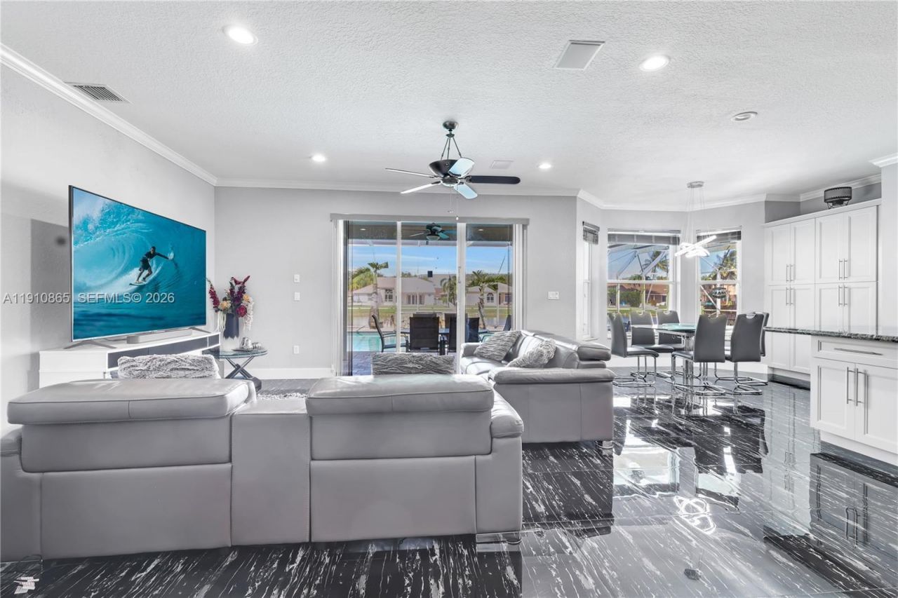 13787 NW 19th Ct, Pembroke Pines, FL 33028 Photo