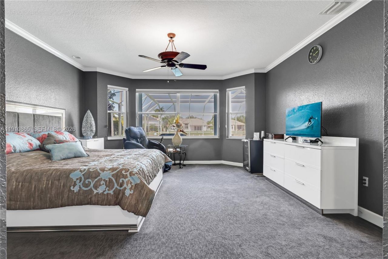 13787 NW 19th Ct, Pembroke Pines, FL 33028 Photo