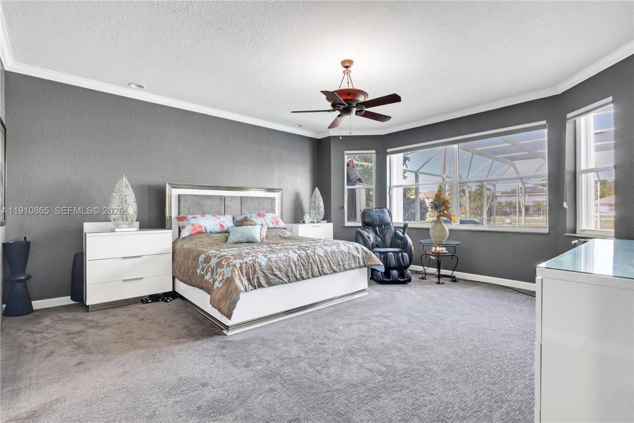 13787 NW 19th Ct, Pembroke Pines, FL 33028 Photo