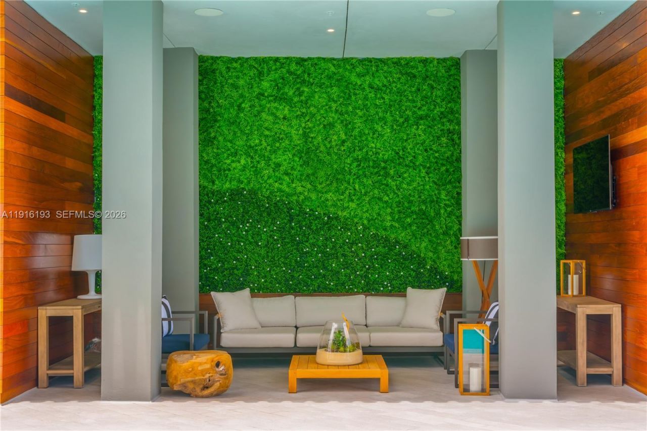 2821 S Bayshore Dr, Unit LPH-D, Miami, FL 33133 Photo