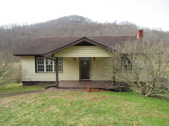 2082 Ky-92, Pineville, KY 40977 Main Photo