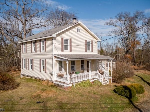 47 Hewitt Rd, Delaware, NJ 08559