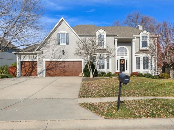 5102 W 161st Terrace, Overland Park, KS 66085