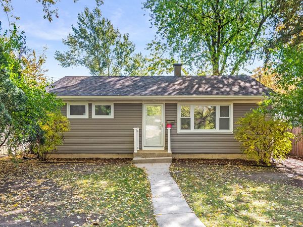 644 W Hinsdale Avenue, Hinsdale, IL 60521