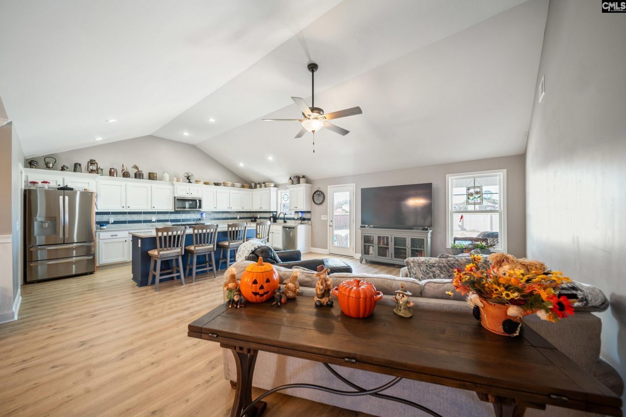 3565 Katwallace Circle  Photo 18