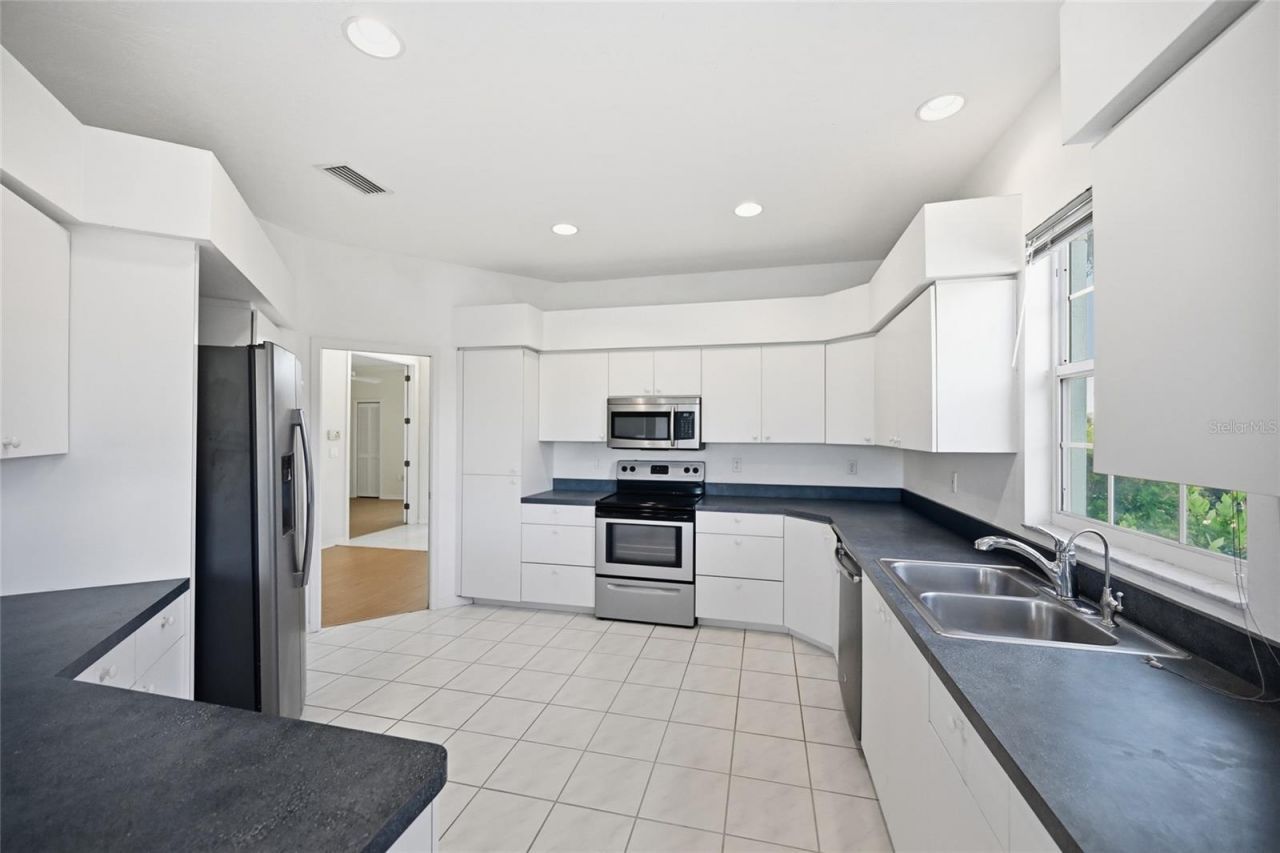 5489 Downham Meadows, Sarasota, FL 34235 Photo