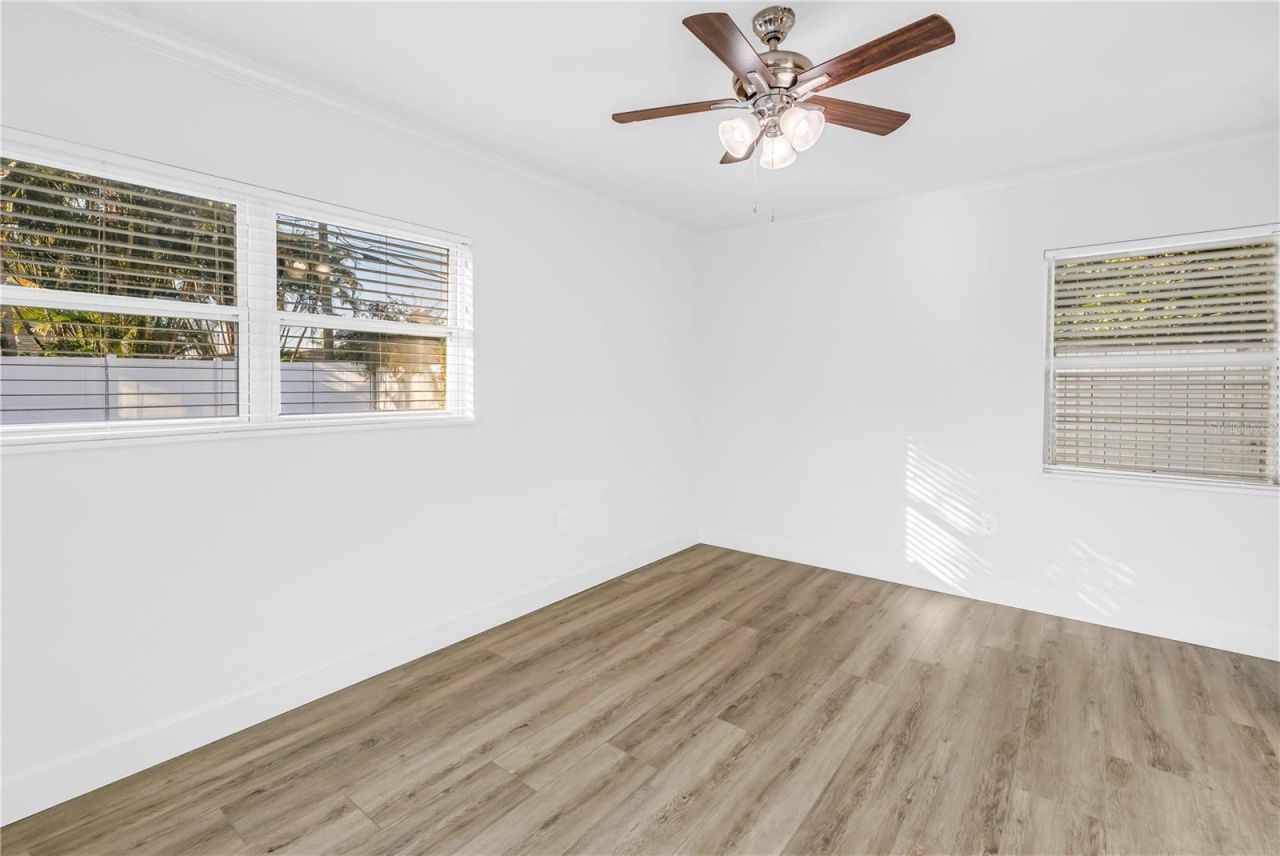 1200 76th Avenue N, Saint Petersburg, FL 33702 Photo