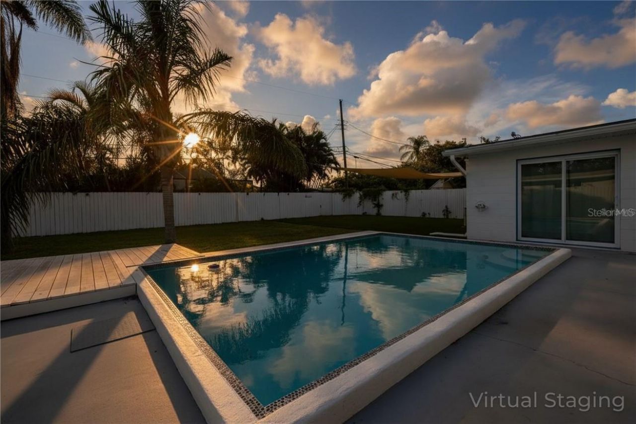 1200 76th Avenue N, Saint Petersburg, FL 33702 Photo