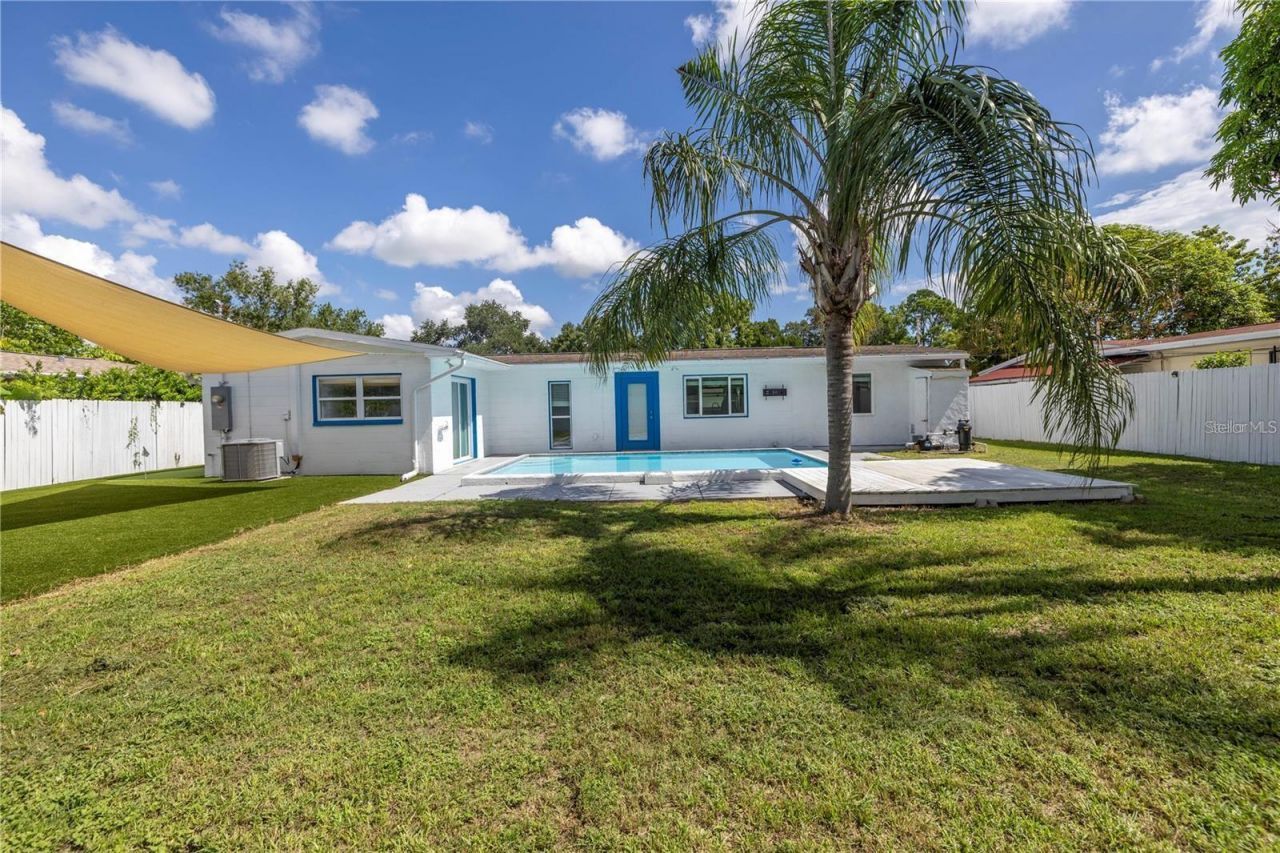 1200 76th Avenue N, Saint Petersburg, FL 33702 Photo