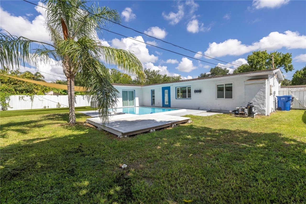 1200 76th Avenue N, Saint Petersburg, FL 33702 Photo