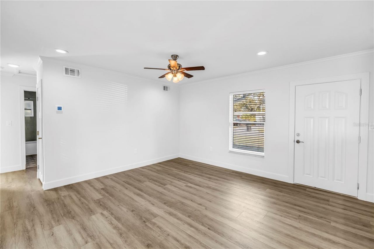 1200 76th Avenue N, Saint Petersburg, FL 33702 Photo