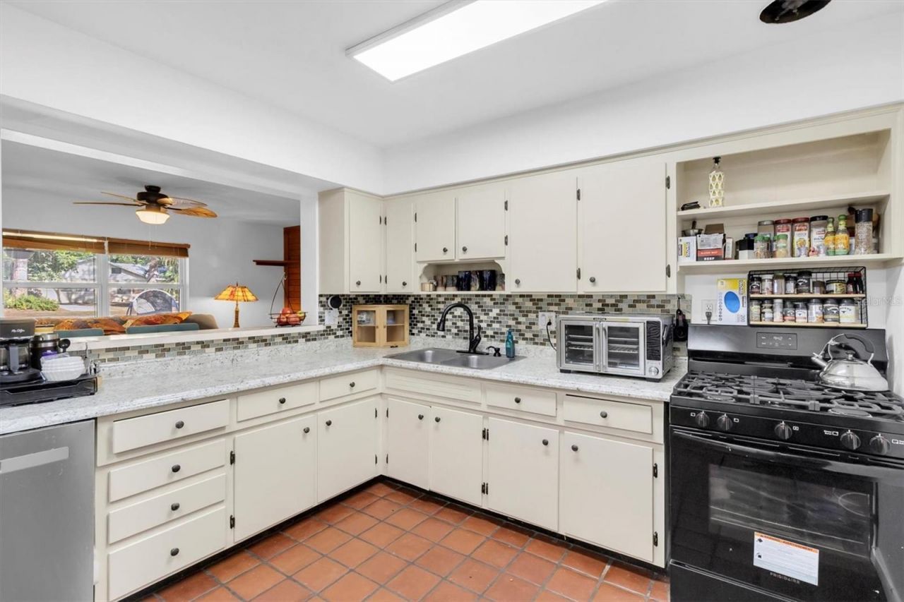 1797 Rainbow Boulevard, Clearwater, FL 33760 Photo