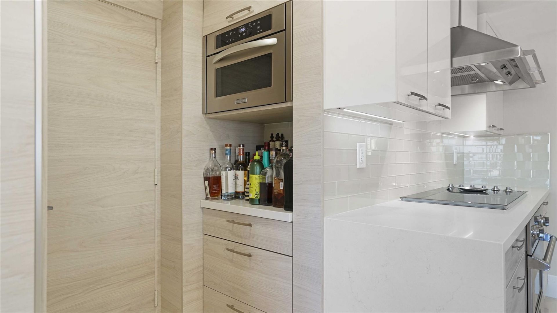 3750 Galt Ocean, Unit 606, Fort Lauderdale, FL 33308 Photo