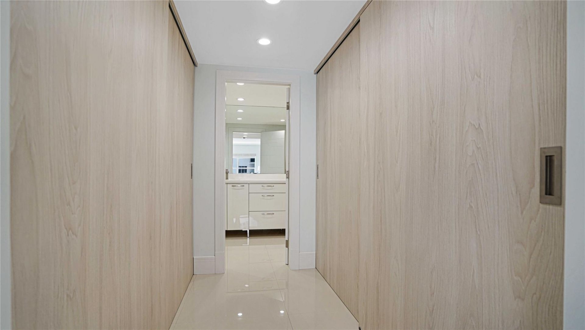 3750 Galt Ocean, Unit 606, Fort Lauderdale, FL 33308 Photo