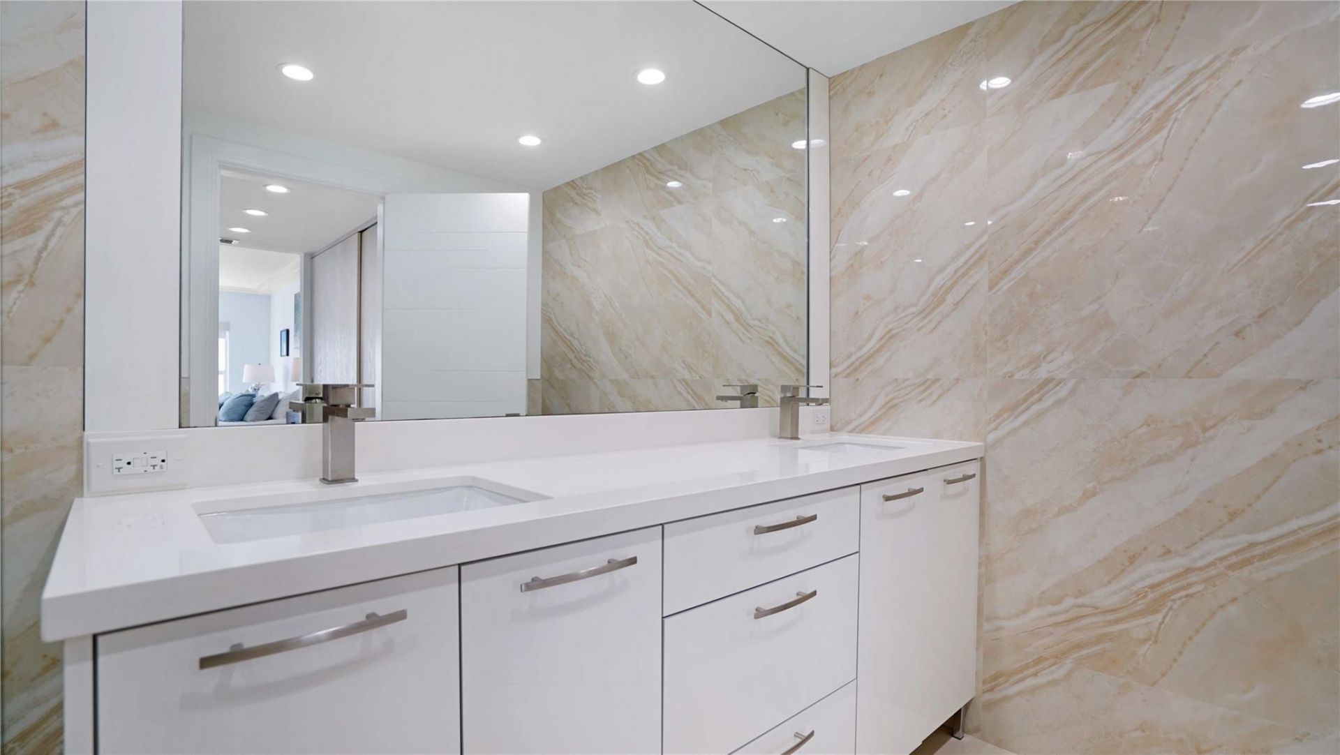 3750 Galt Ocean, Unit 606, Fort Lauderdale, FL 33308 Photo