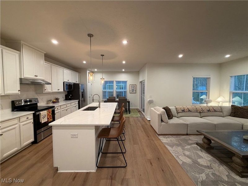 732 Buckeye Drive, Akron, OH 44303 Photo 10