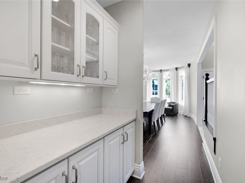 31449 Park Avenue, Westlake, OH 44145 Photo 5