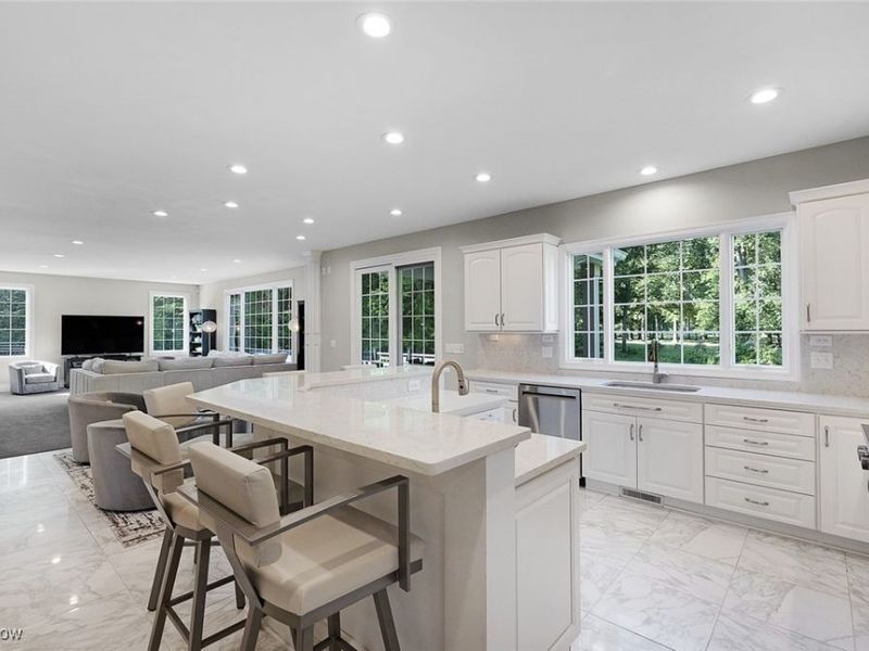 31449 Park Avenue, Westlake, OH 44145 Photo 6