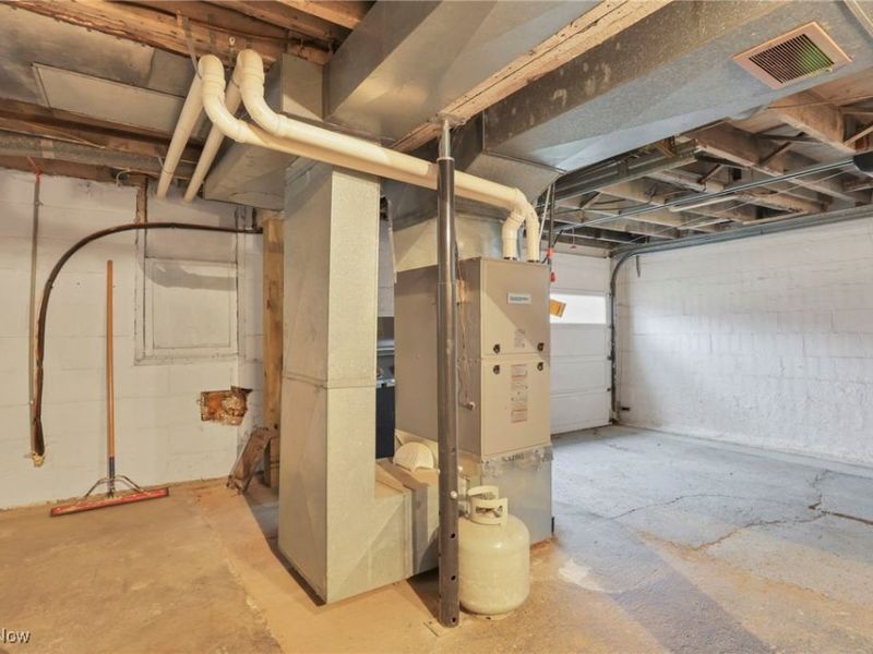 3585 East Pike, Zanesville, OH 43701 Photo 36