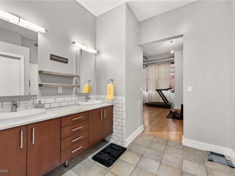 1260 W 4th Street, Unit 304, Cleveland, OH 44113 Photo 27