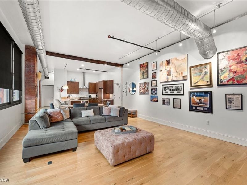 1260 W 4th Street, Unit 304, Cleveland, OH 44113 Photo 8