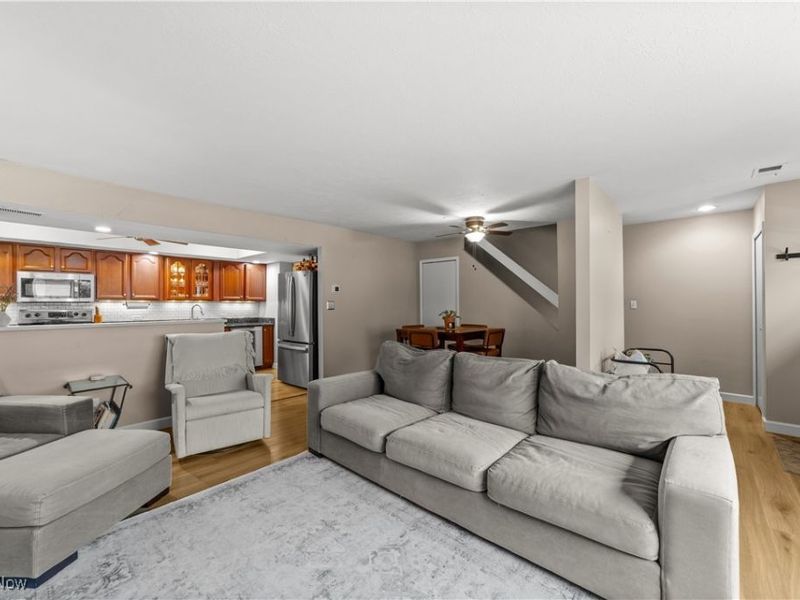 3239 Bay Landing Drive, Unit 30, Westlake, OH 44145 Photo 6