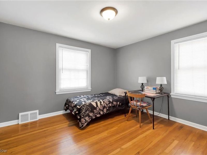 1763 Temple Avenue, Mayfield Heights, OH 44124 Photo 13