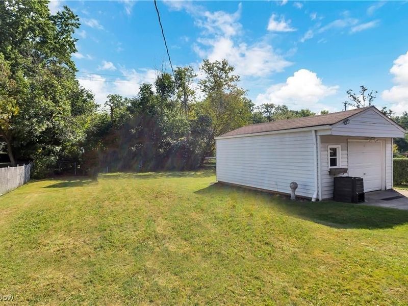 1763 Temple Avenue, Mayfield Heights, OH 44124 Photo 4