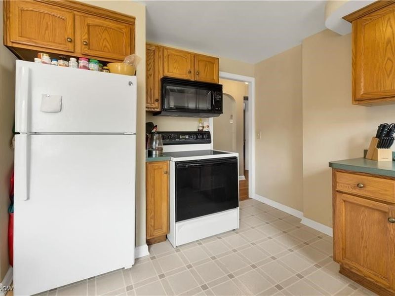 1763 Temple Avenue, Mayfield Heights, OH 44124 Photo 7