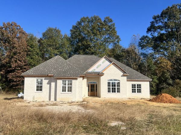 170 Belle Meade Drive, Saltillo, MS 38866