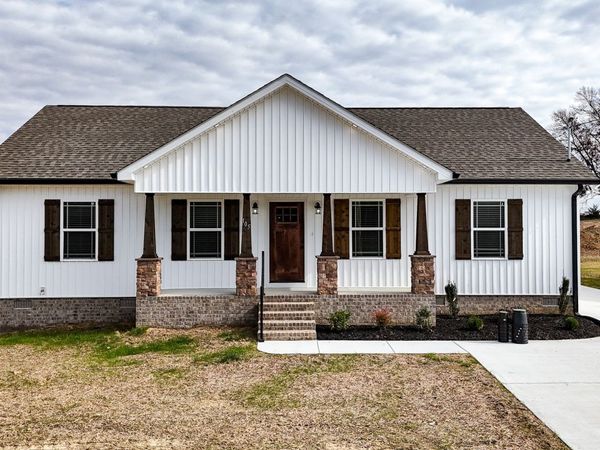 105 Demombreum Circle, Shelbyville, TN 37160