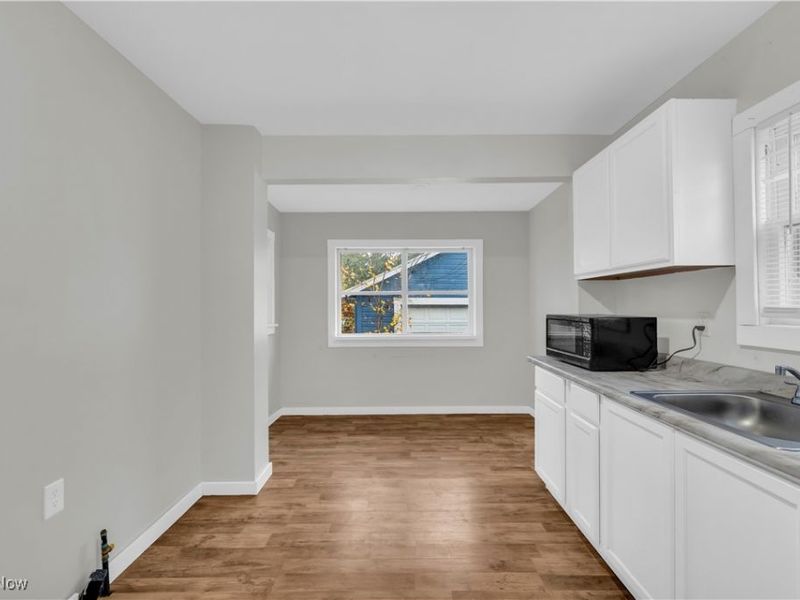 485 E Archwood Avenue, Akron, OH 44301 Photo 11