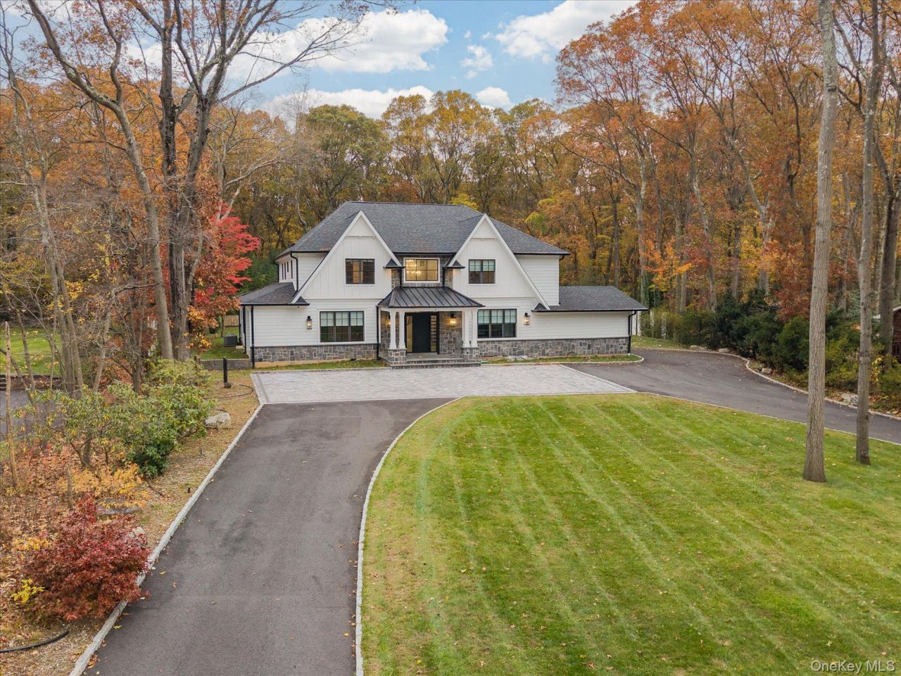 7 Barrington Place, Melville, NY 11747 Main Photo