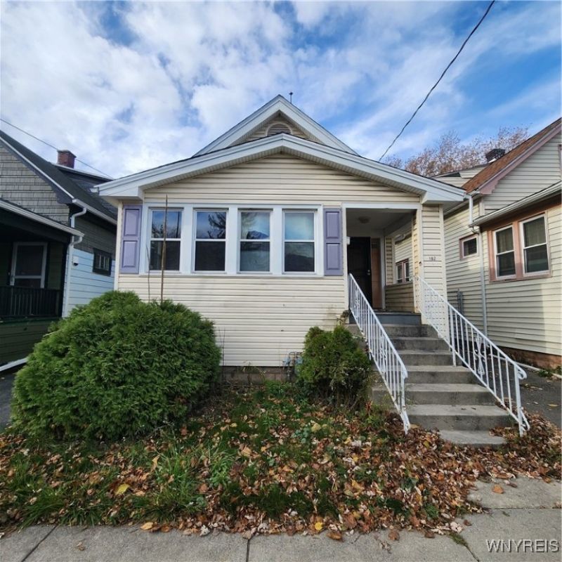 102 Carl Street, Buffalo, NY 14215 Main Photo